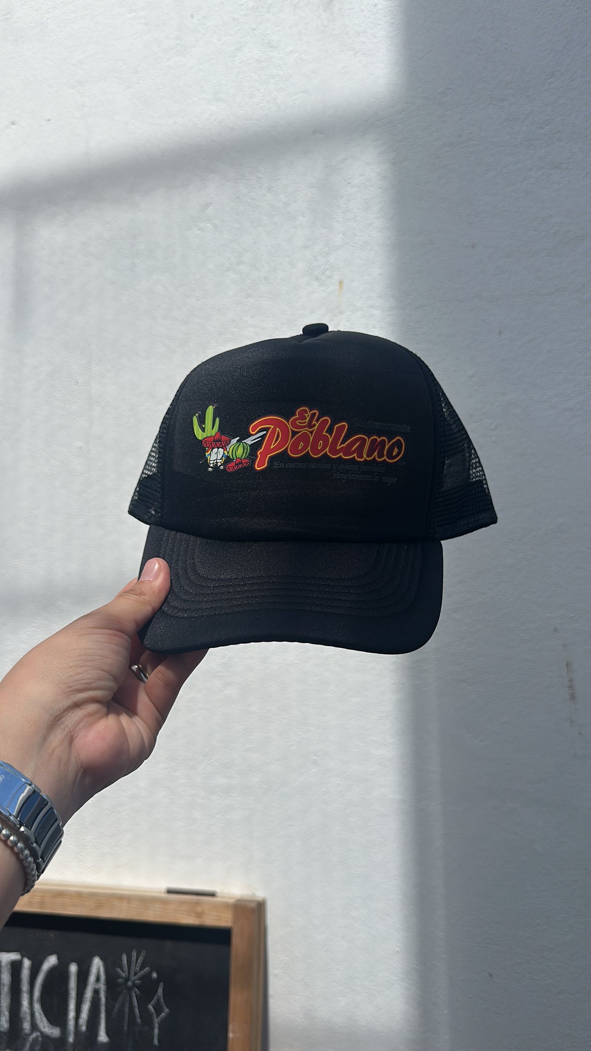 Gorra tipo trucker con dtf